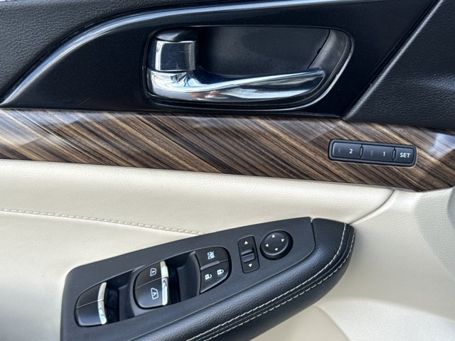 Used 2018 Nissan Maxima Platinum FWD image 16