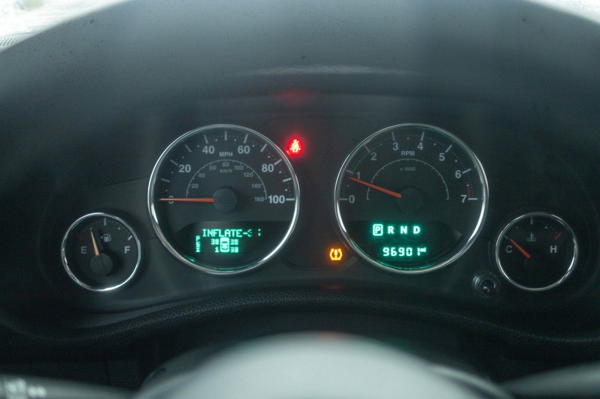 Used 2017 Jeep Wrangler Unlimited Sahara w/ Connectivity Group image 14