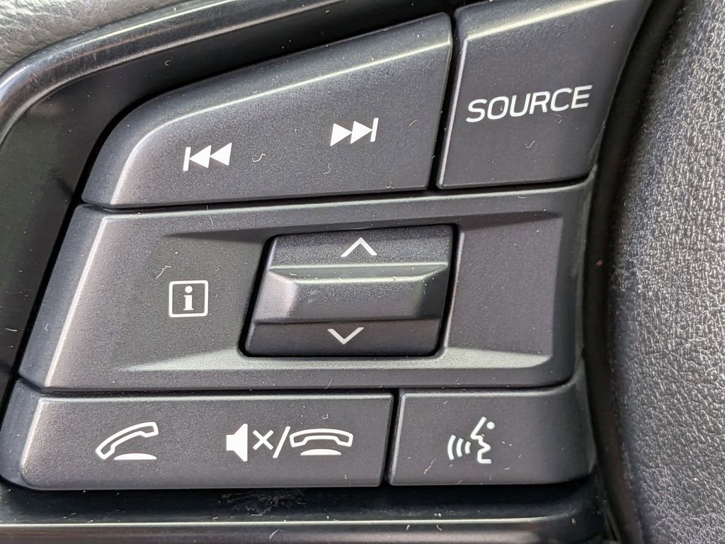 Used 2025 Subaru Outback Onyx Edition image 25
