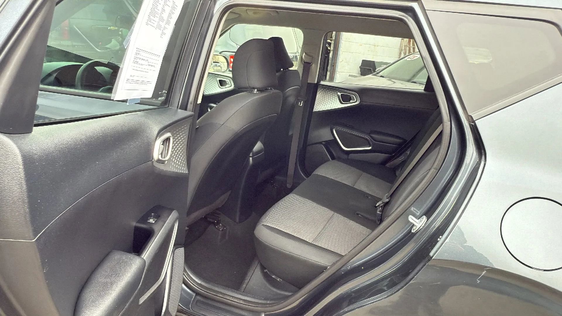 Used 2020 Kia Soul LX image 28