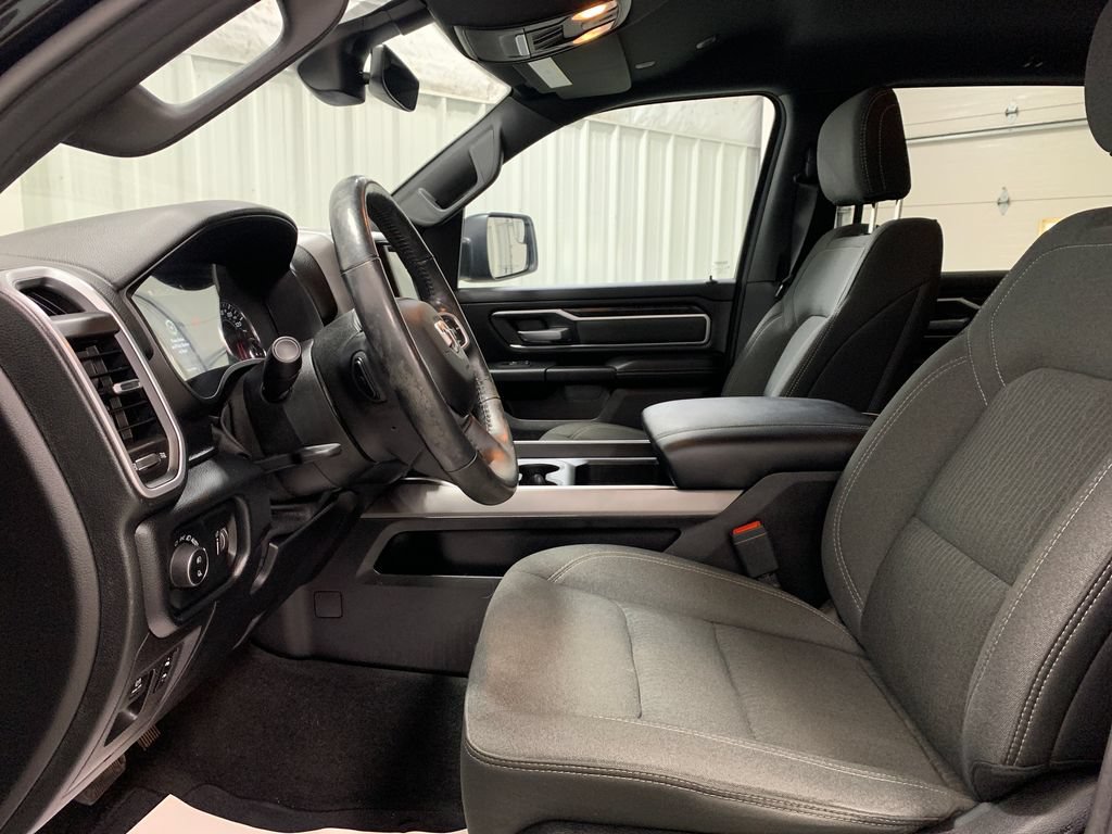Used 2021 RAM 1500 Big Horn AWD/4WD image 4