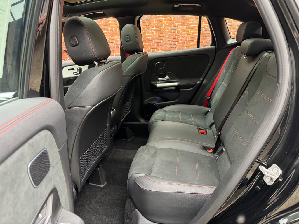 Certified 2024 Mercedes-Benz GLA 35 AMG 4MATIC image 24