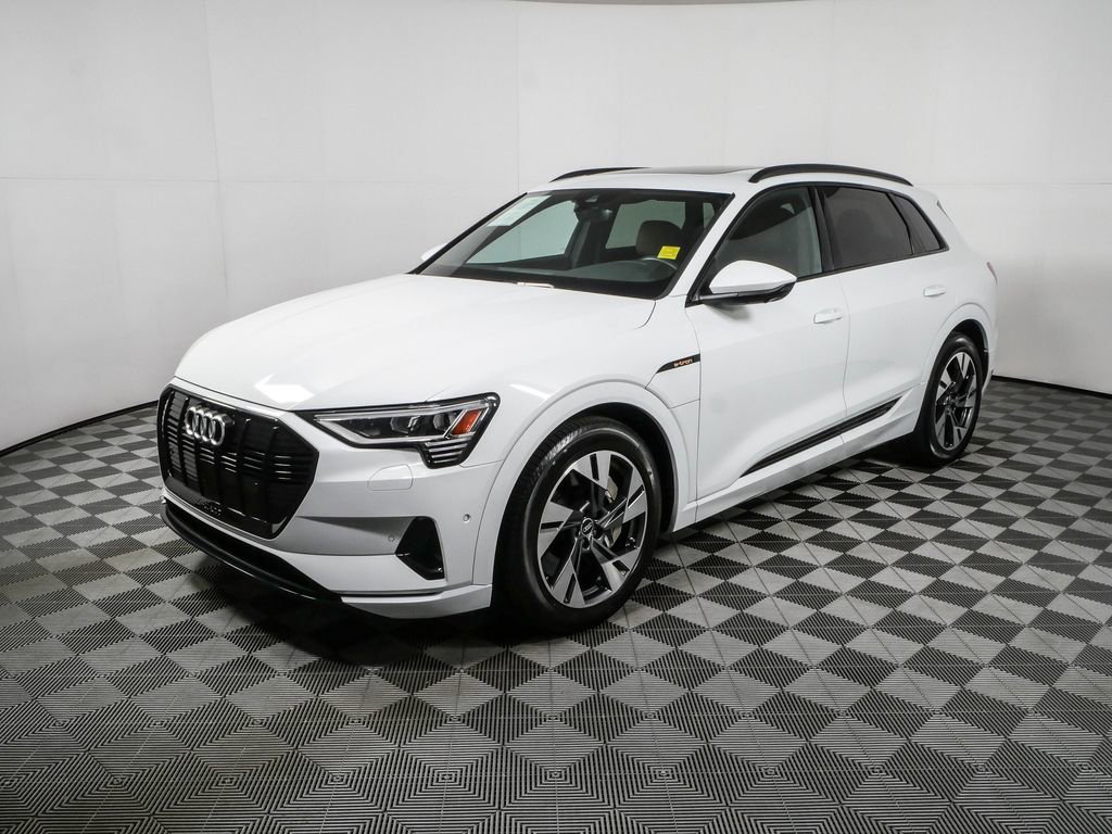Used 2023 Audi e-tron Premium w/ Convenience Plus Package AWD/4WD image 26