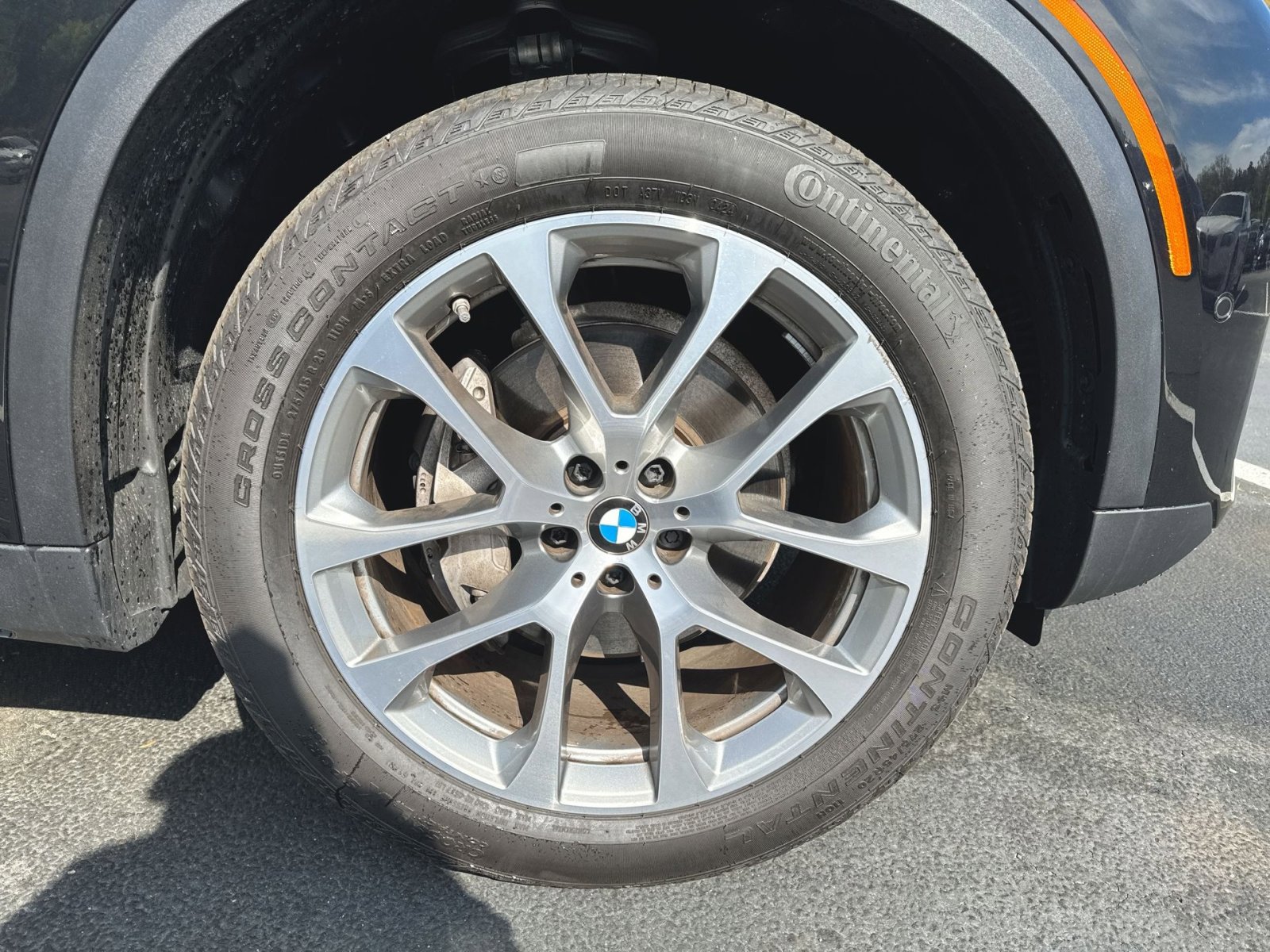 Certified 2025 BMW X5 xDrive40i w/ Premium Package image 2