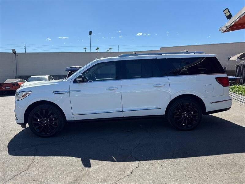 Used 2020 Lincoln Navigator L Reserve w/ Luxury Package AWD/4WD image 10