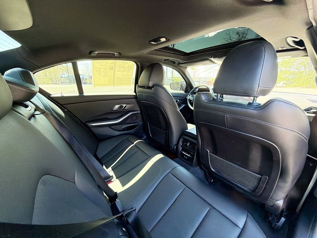 Used 2022 BMW 330e w/ Driving Assistance Package image 28