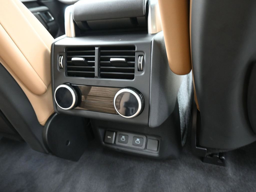 Used 2026 Land Rover Discovery Limited Edition image 47