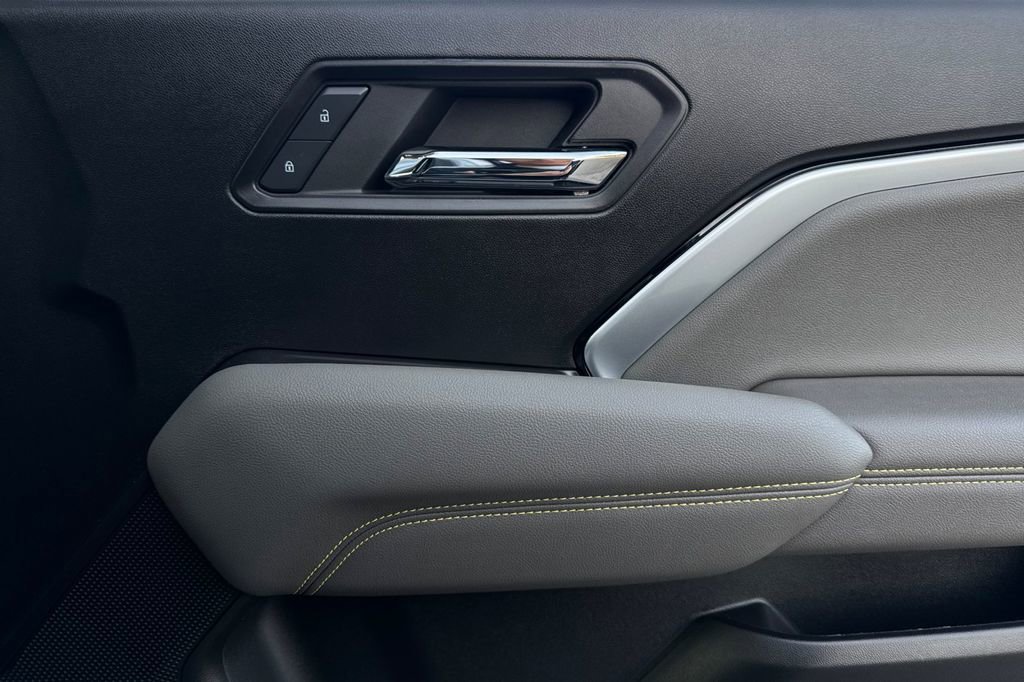 Certified 2024 Chevrolet Colorado ZR2 w/ ZR2 Bison Edition image 19