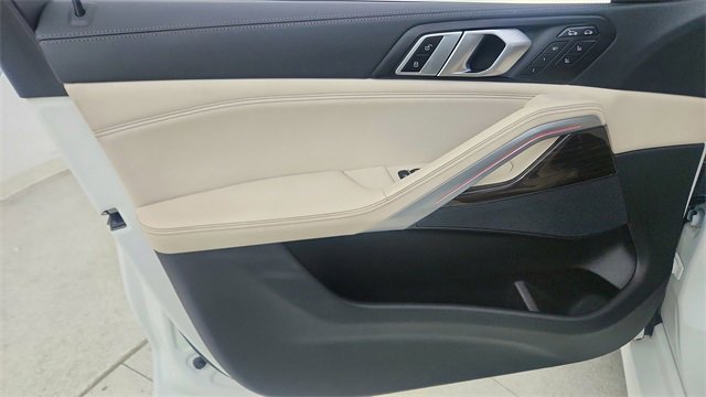 Used 2023 BMW X6 xDrive40i w/ Executive Package image 36