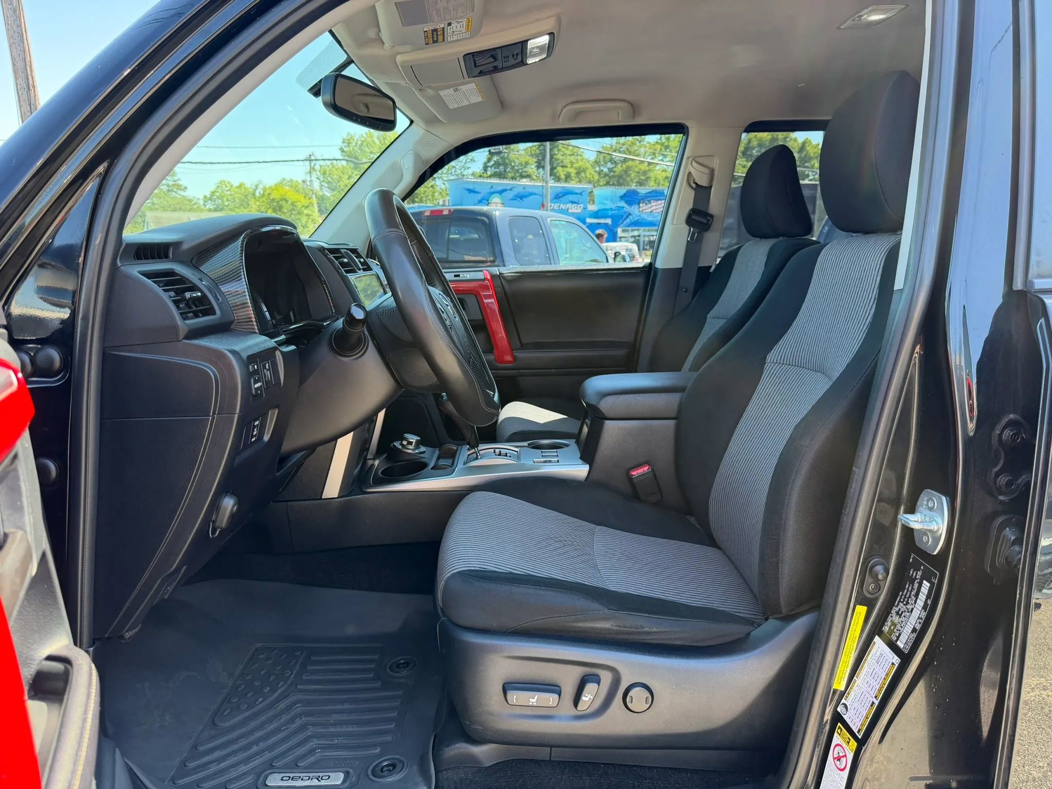 Used 2016 Toyota 4Runner SR5 AWD/4WD image 14