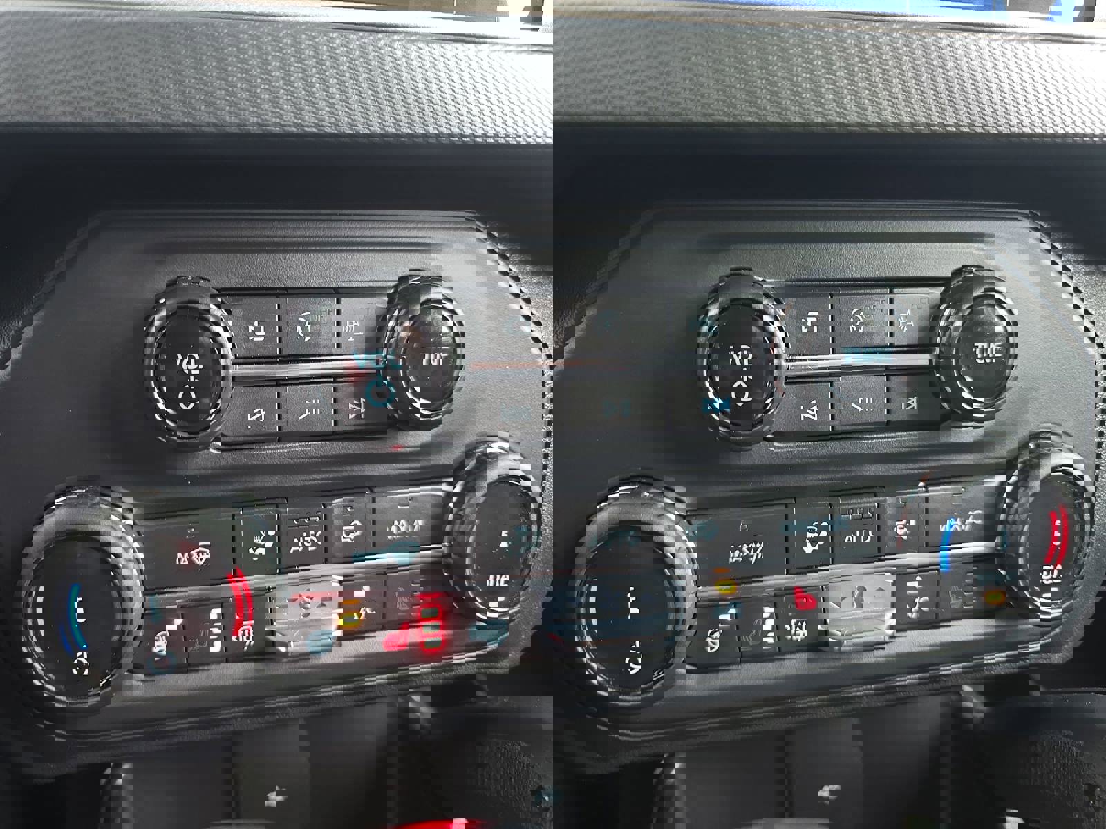 Used 2022 Ford Bronco Raptor image 21