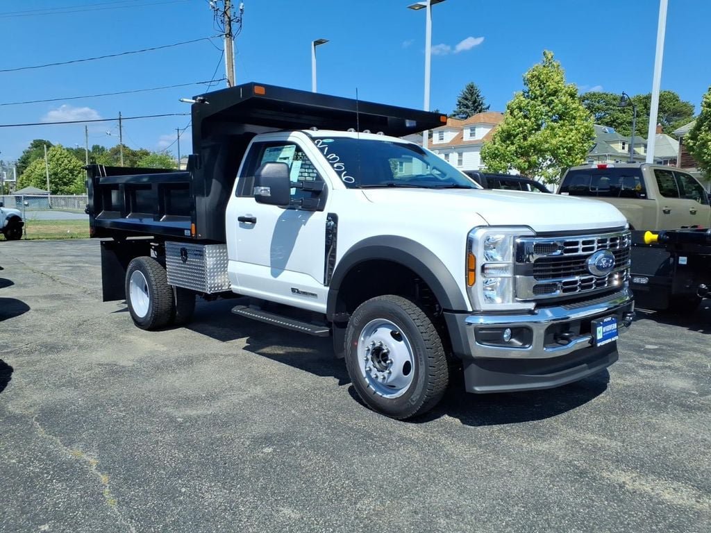 New 2026 Ford F550 4x4 Regular Cab Super Duty image 3