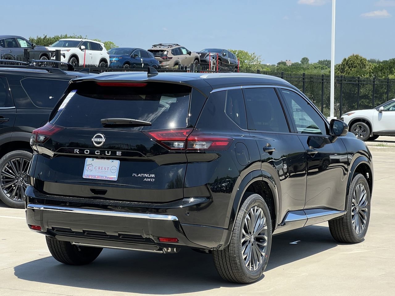 New 2026 Nissan Rogue Platinum AWD/4WD image 4