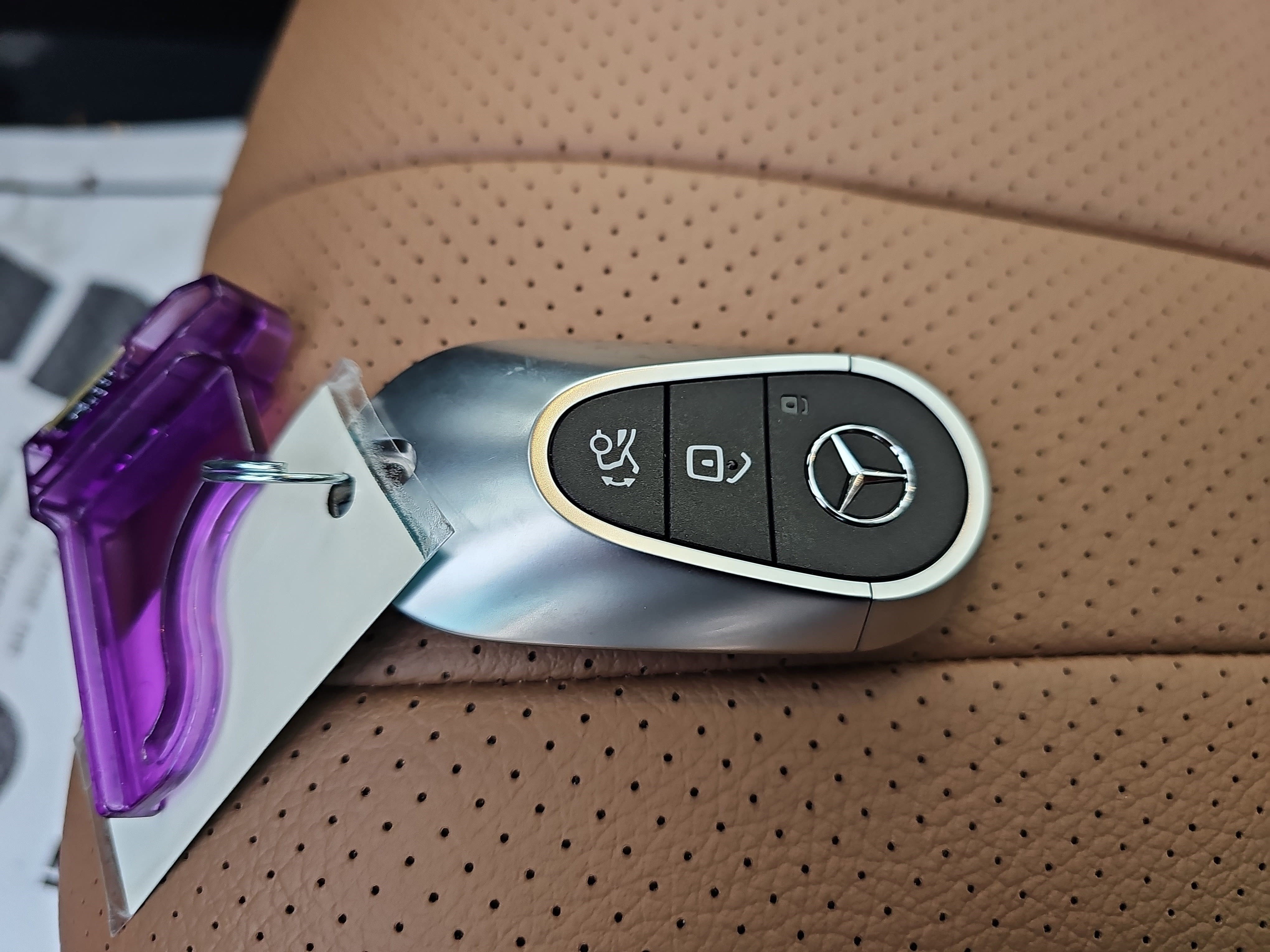 New 2026 Mercedes-Benz E 350 4MATIC Sedan image 37