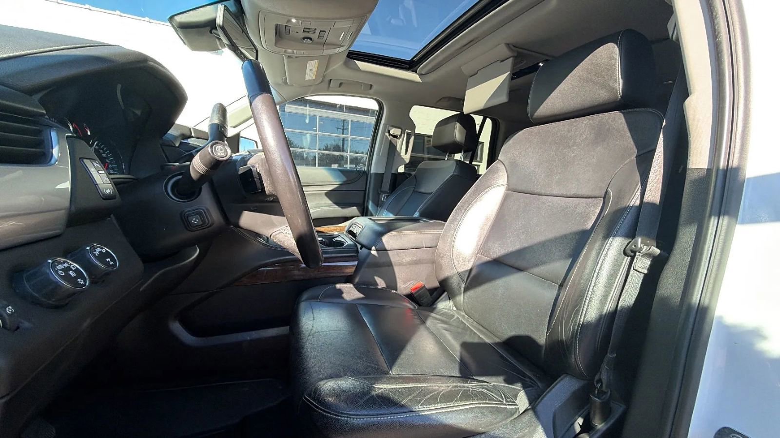 Used 2019 Chevrolet Tahoe LT image 17