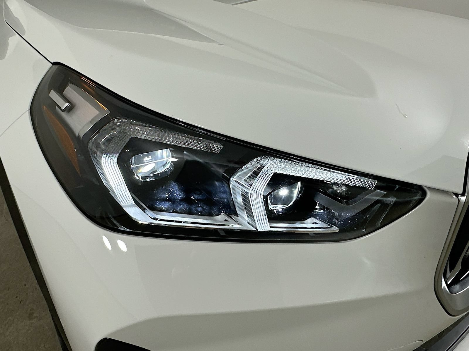 Used 2025 BMW X1 xDrive28i AWD/4WD image 9