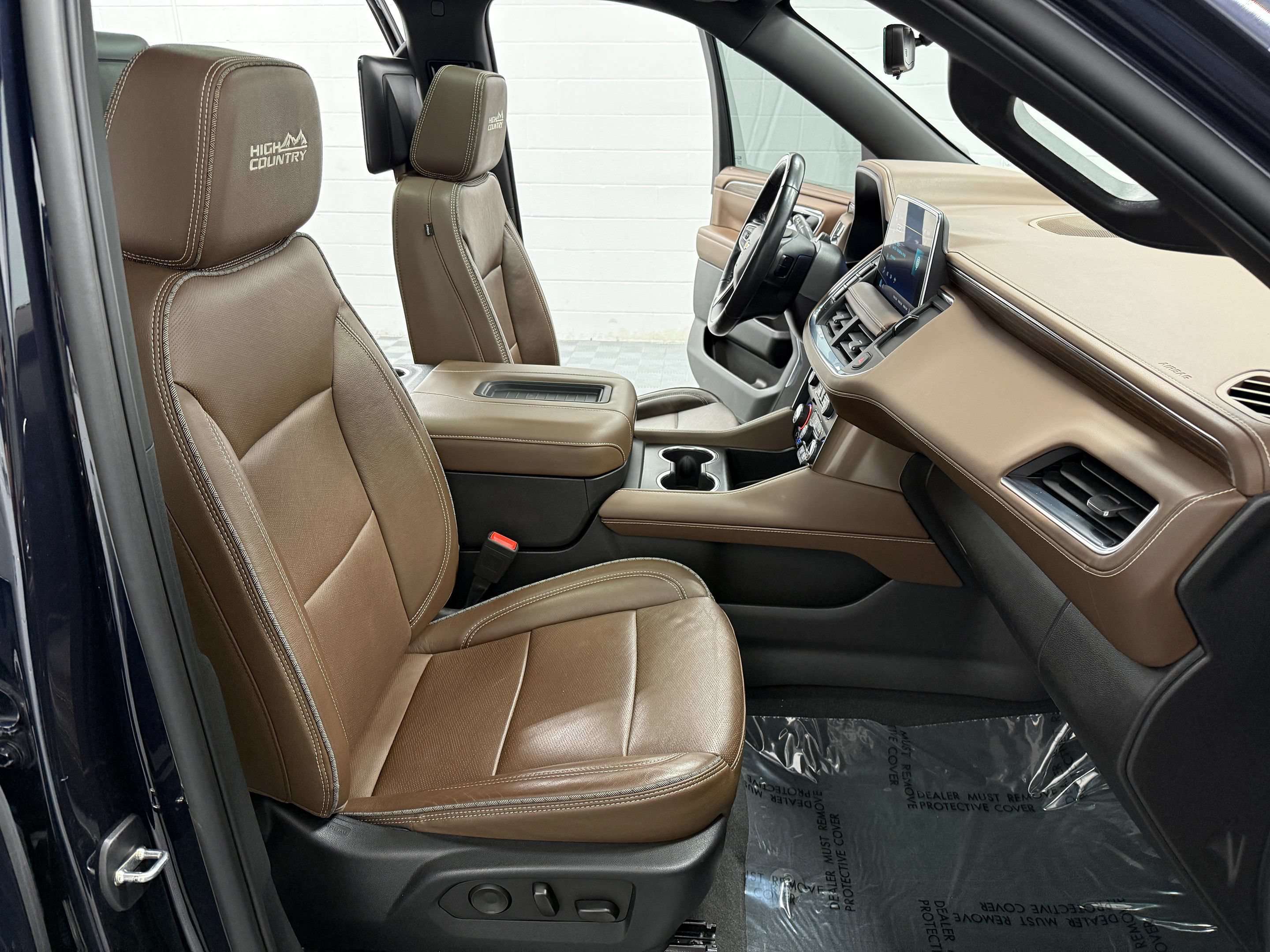 Used 2023 Chevrolet Tahoe High Country w/ Advanced Technology Package AWD/4WD image 22