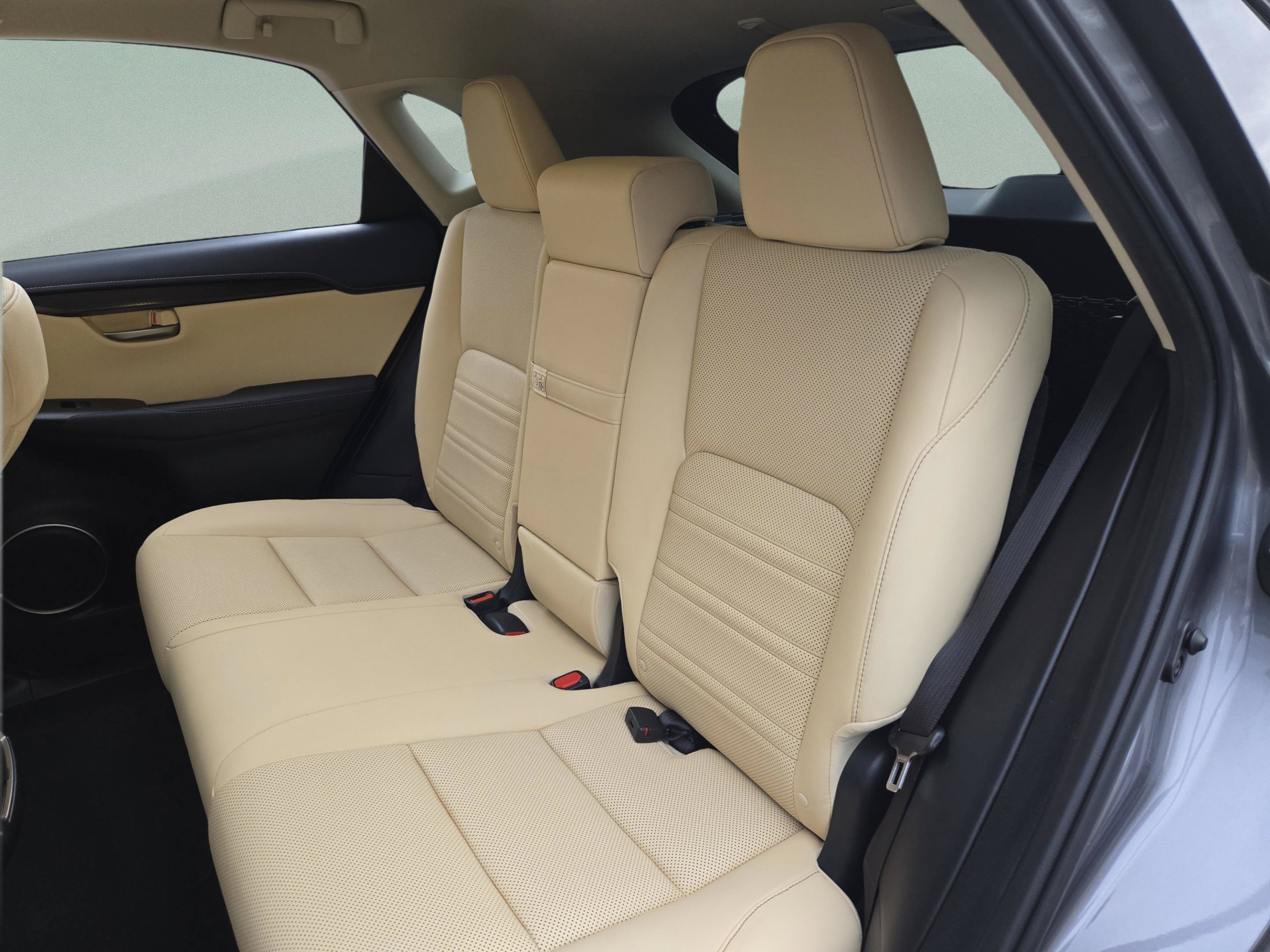 Used 2016 Lexus NX 200t FWD image 26