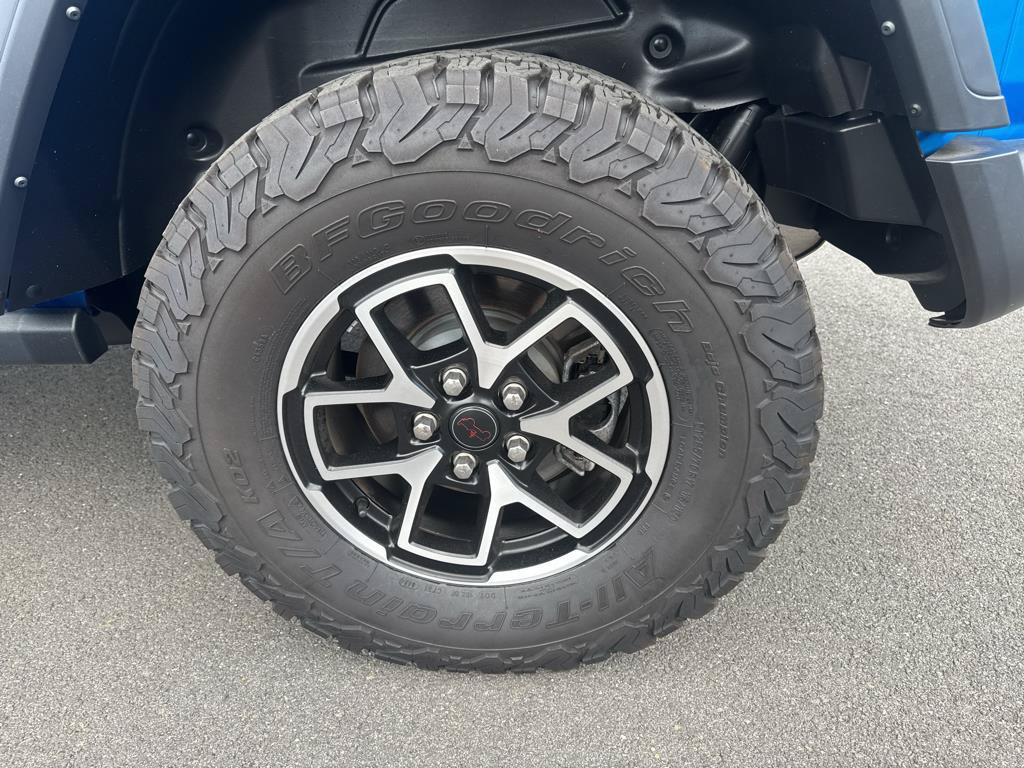 Used 2024 Jeep Wrangler Unlimited Rubicon w/ Safety Group AWD/4WD image 36