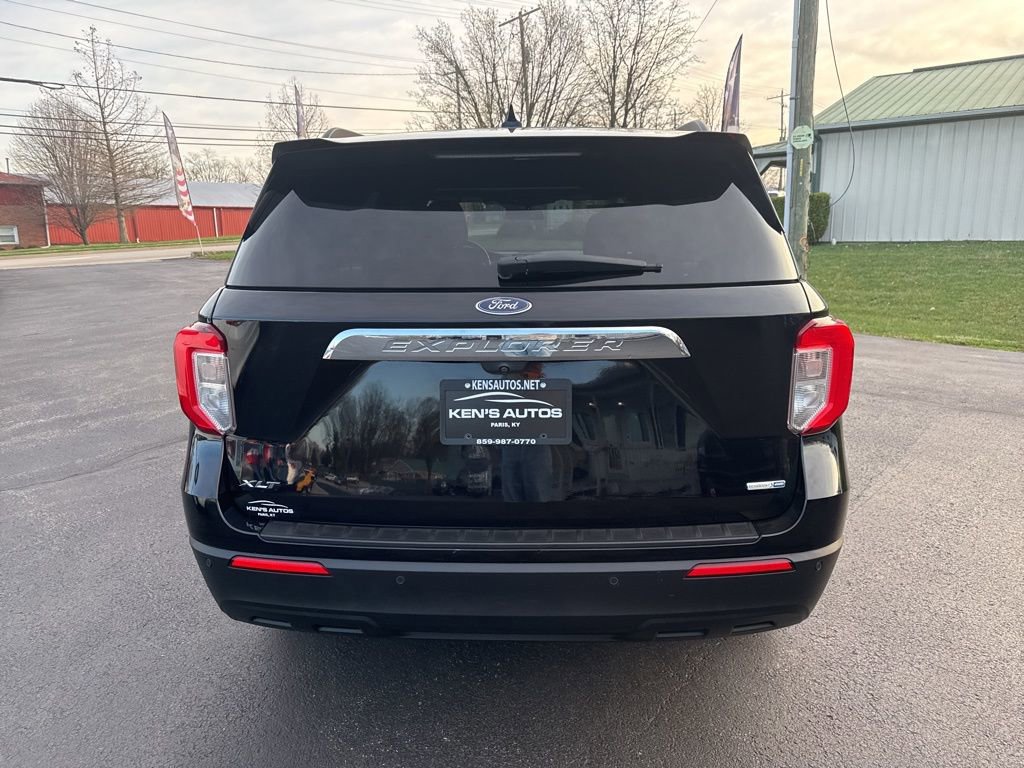 Used 2020 Ford Explorer XLT AWD/4WD image 6