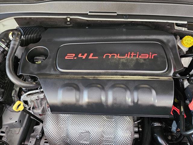 Used 2019 Jeep Renegade Latitude AWD/4WD image 21