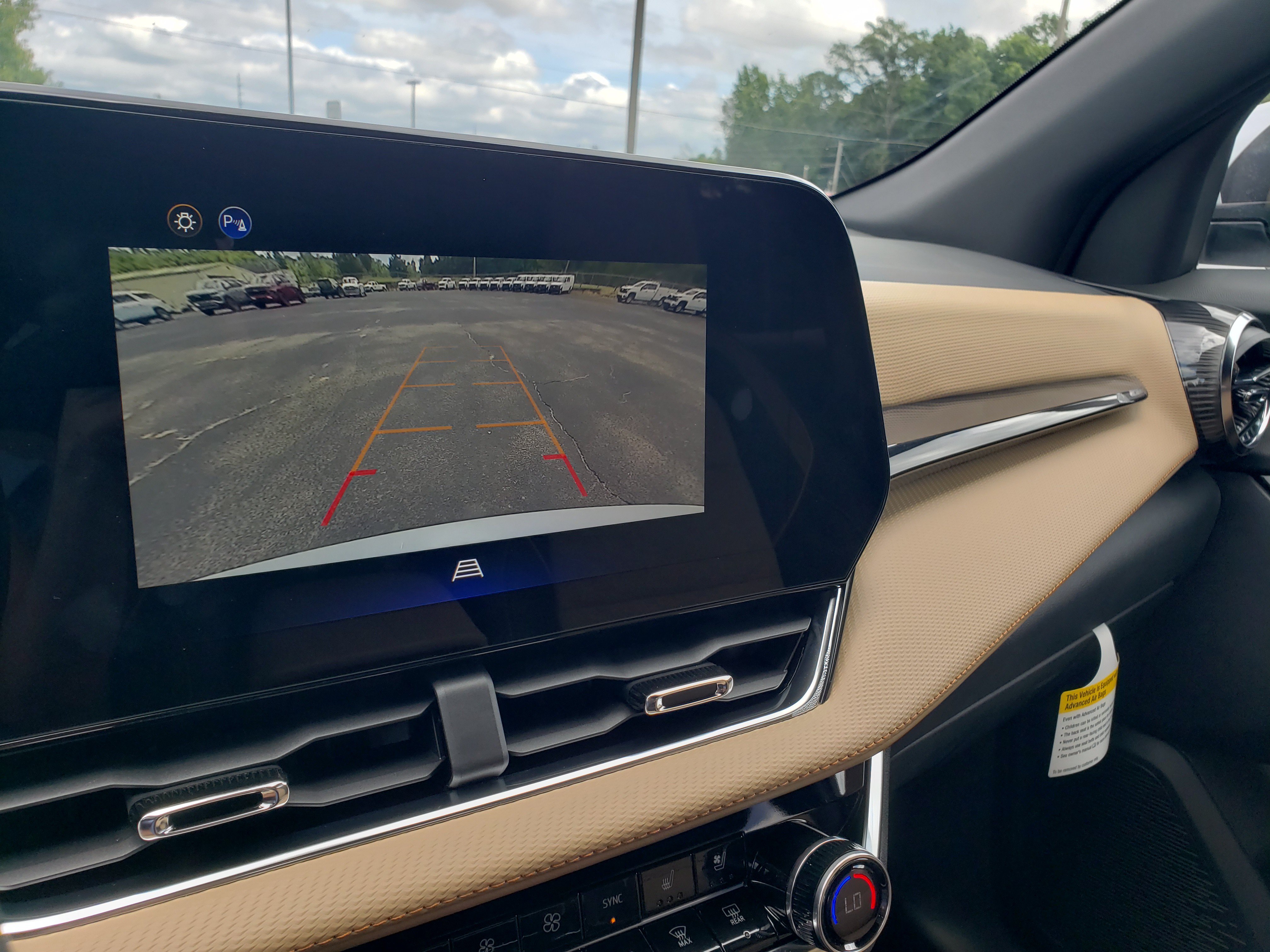 New 2026 Chevrolet Equinox ACTIV w/ Convenience Package III FWD image 40
