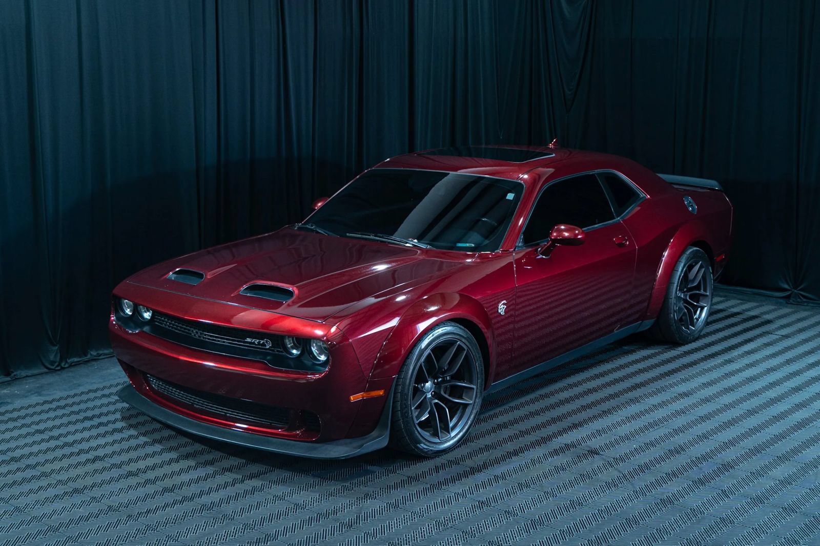 Used 2019 Dodge Challenger SRT Hellcat w/ Widebody Package