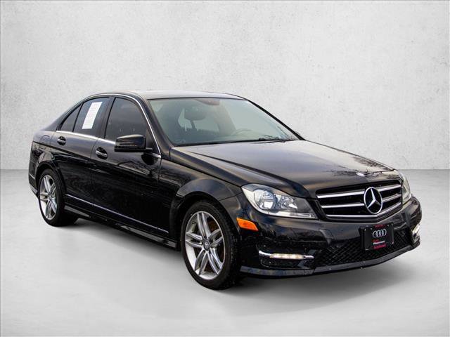 Used 2014 Mercedes-Benz C 300 Sport image 3