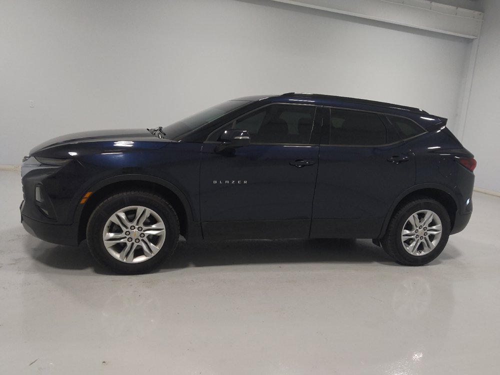 Used 2020 Chevrolet Blazer LT FWD image 2
