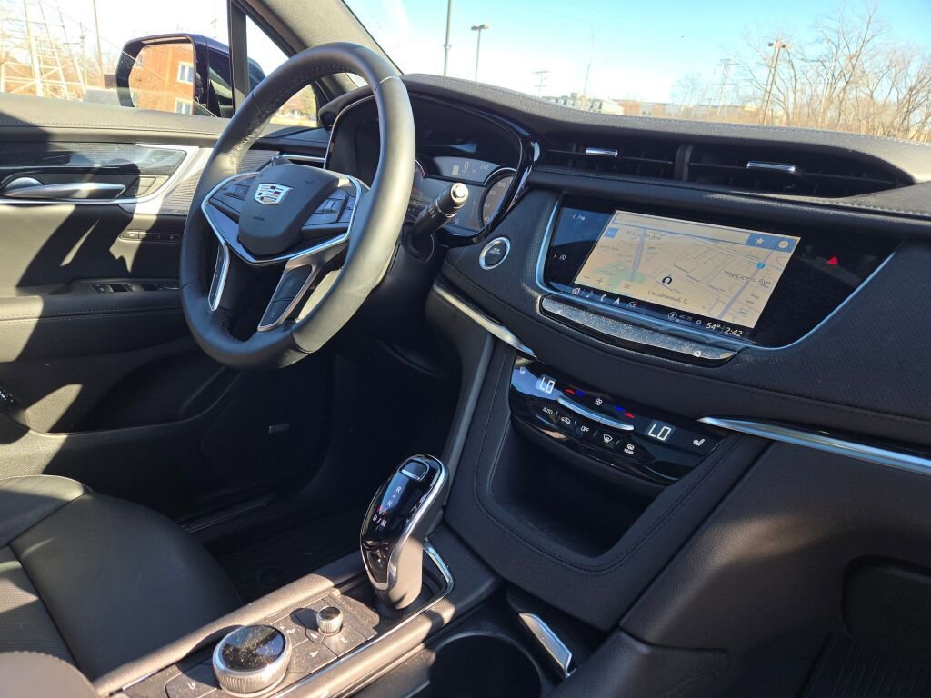 New 2025 Cadillac XT5 Premium Luxury w/ LPO, Red Accent Package image 7