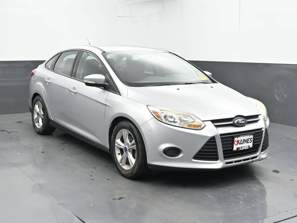 Used 2014 Ford Focus SE FWD image 5