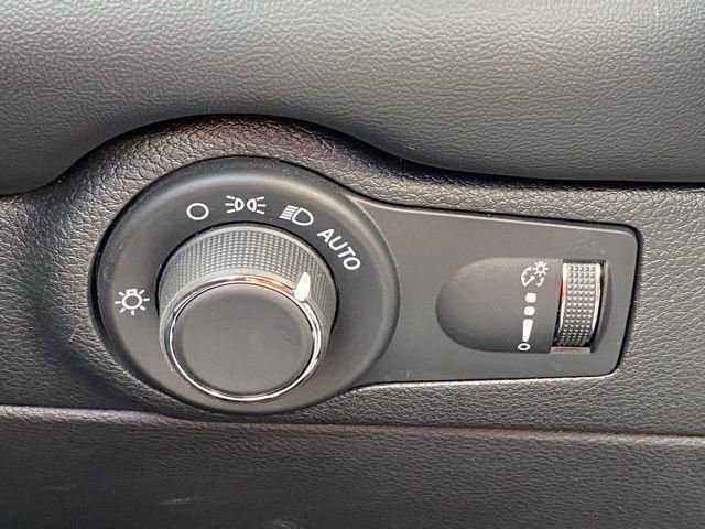 Used 2024 Dodge Durango GT image 32