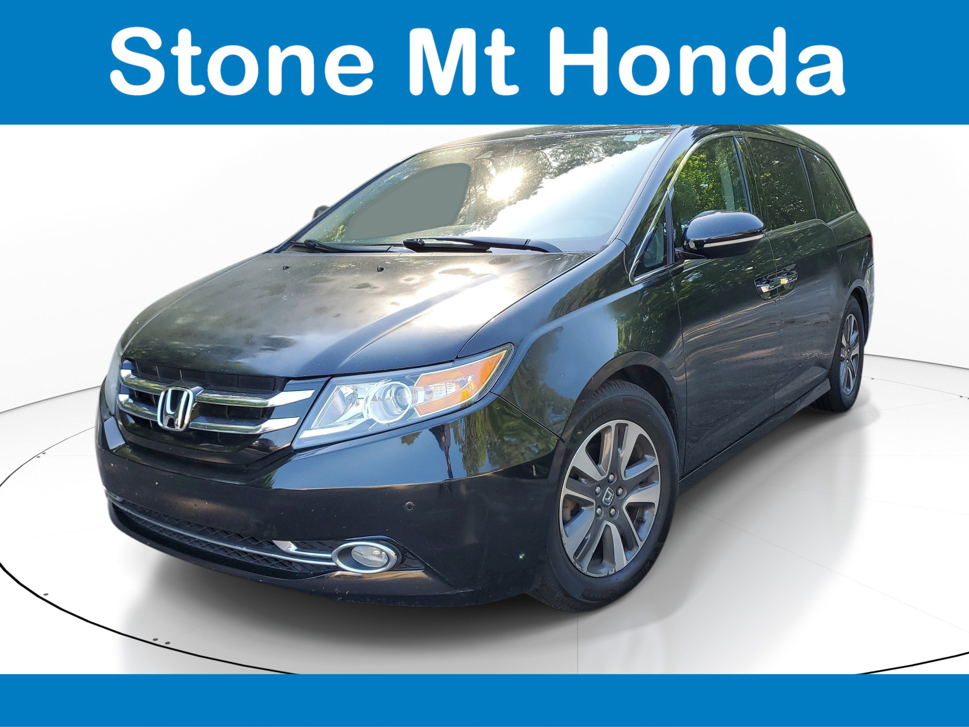 Used 2015 Honda Odyssey Touring Elite image 3