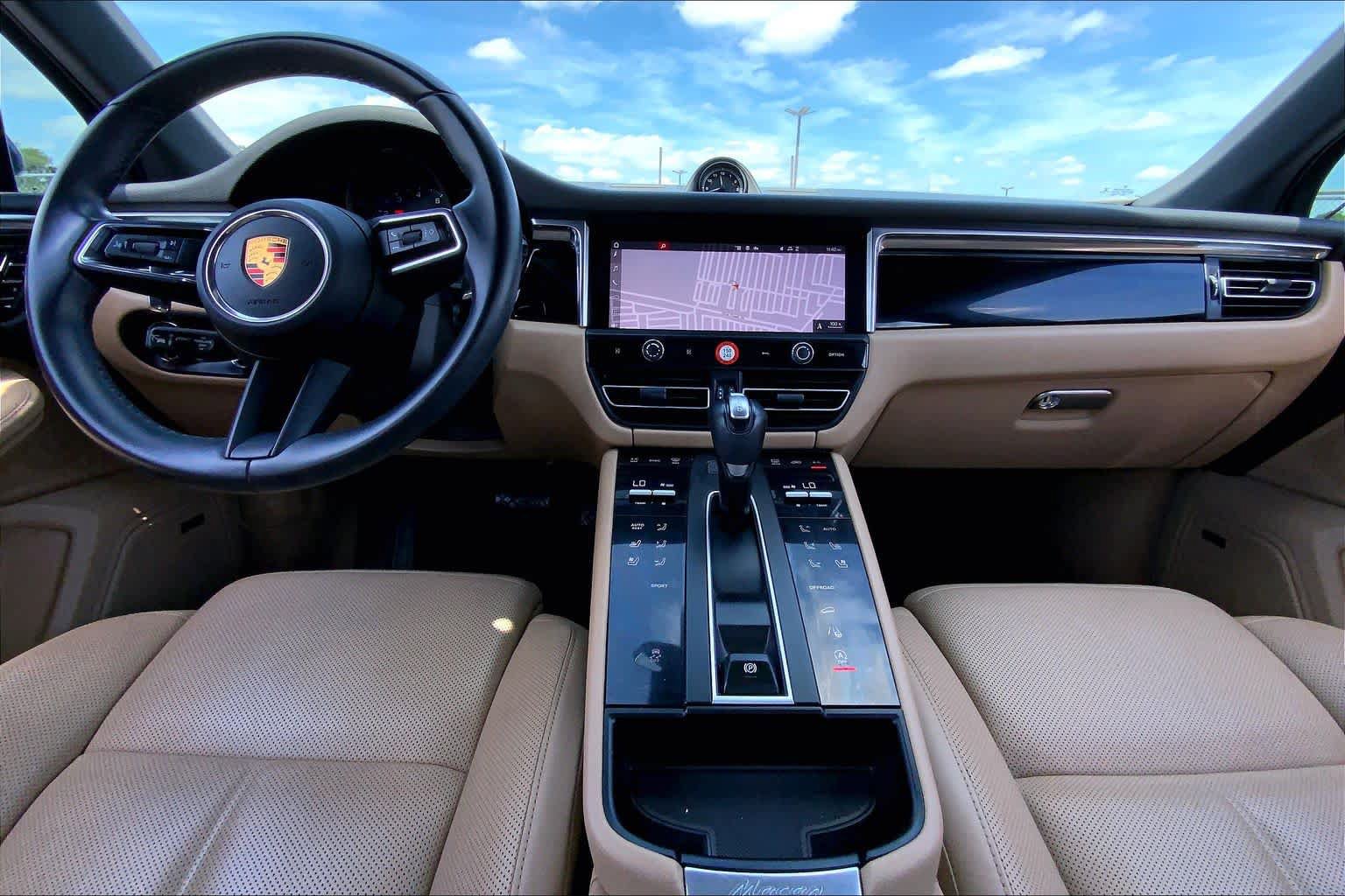 Used 2023 Porsche Macan Turbo AWD/4WD image 21