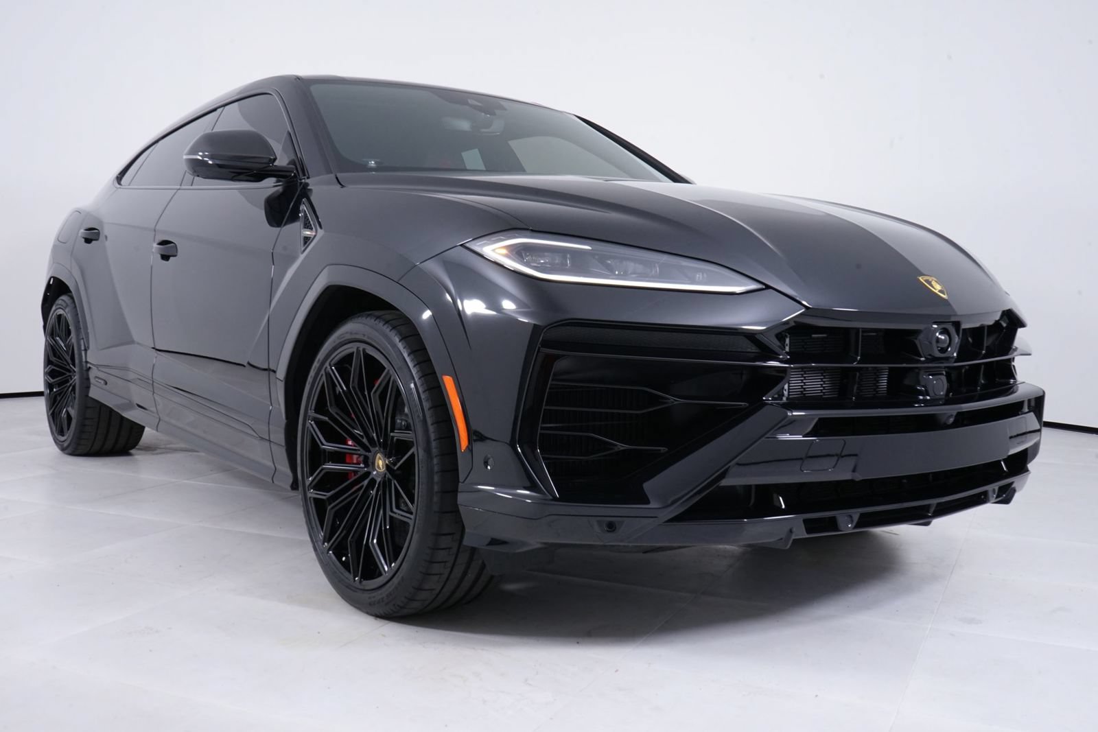 Used 2025 Lamborghini Urus S AWD/4WD image 16