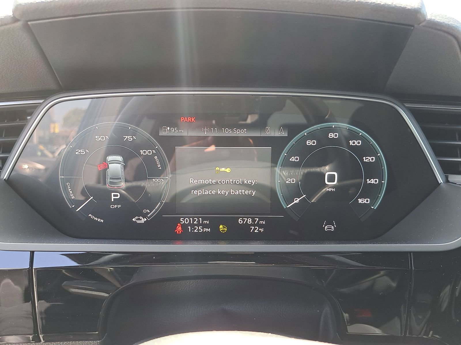 Used 2023 Audi e-tron Premium Plus w/ Premium Plus Package image 9