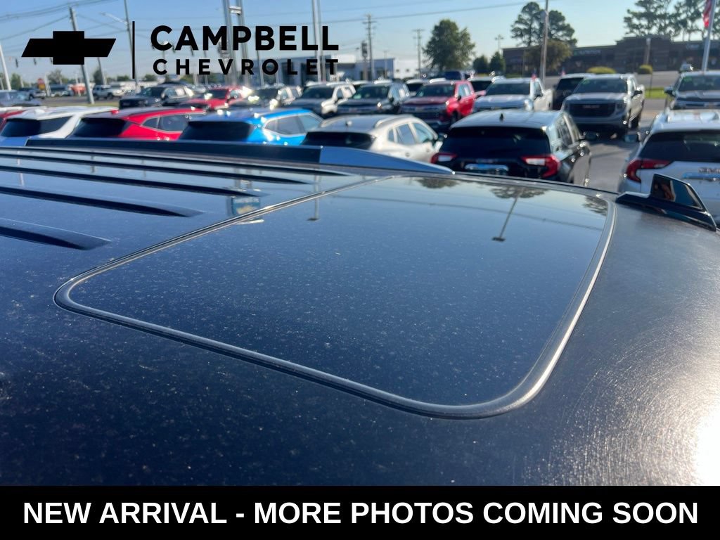 Used 2016 Cadillac Escalade Luxury AWD/4WD image 9