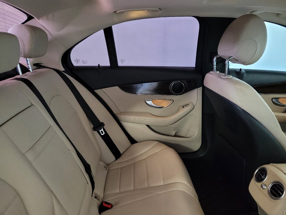 Used 2019 Mercedes-Benz C 300 Sedan image 19