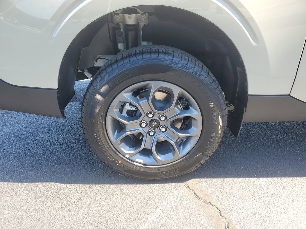New 2025 Ford Maverick XLT w/ XLT Luxury Package AWD/4WD image 5