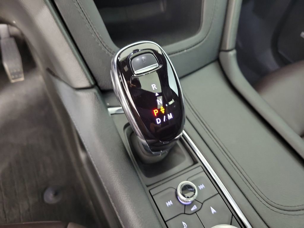 Used 2024 Cadillac XT6 Premium Luxury w/ Technology Package FWD image 30