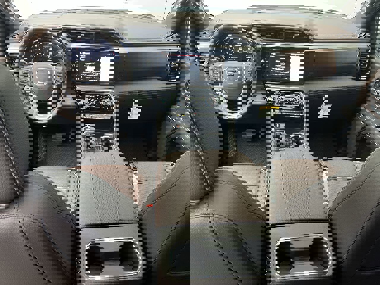 Used 2026 GMC Sierra 1500 Denali w/ Denali Reserve Package image 4