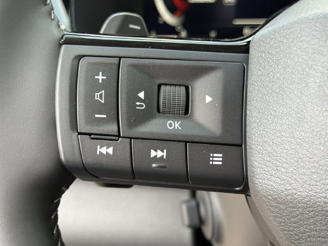 New 2026 Nissan Pathfinder Platinum FWD image 29