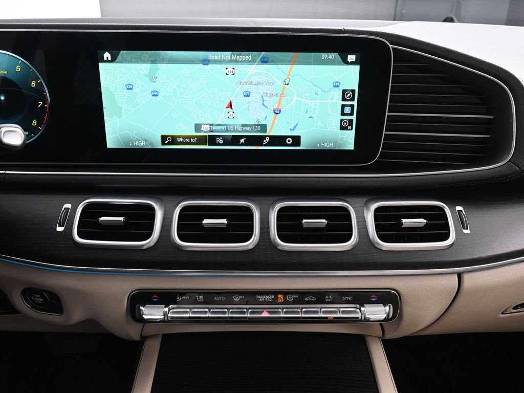 Used 2021 Mercedes-Benz GLS 450 4MATIC image 35