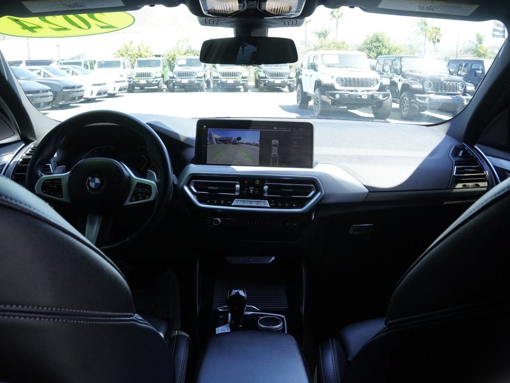Used 2024 BMW X4 xDrive30i w/ M Sport Package AWD/4WD image 30