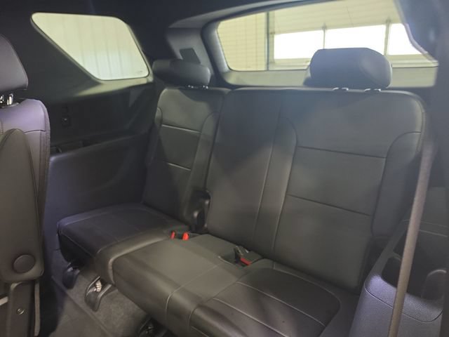 Used 2023 Chevrolet Traverse High Country w/ LPO, Floor Liner Package AWD/4WD image 29