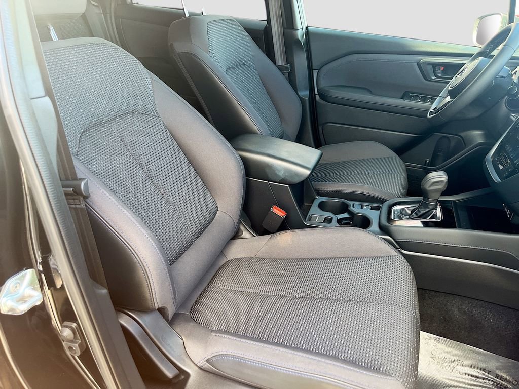 Used 2025 Subaru Forester Premium w/ Convenience Package #1 image 28