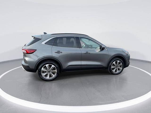 Used 2025 Ford Escape Platinum AWD/4WD image 9