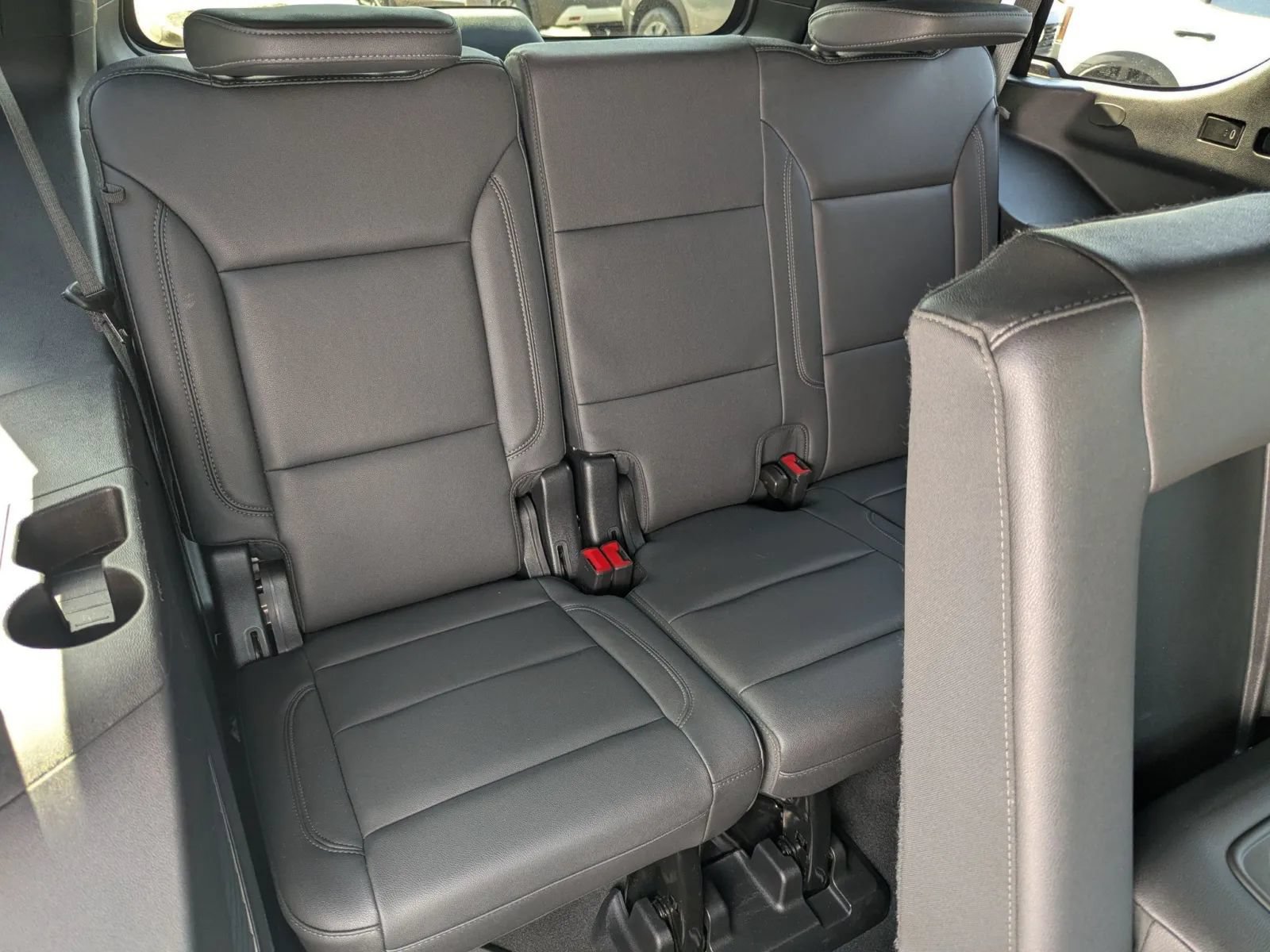 Used 2024 Chevrolet Tahoe LT AWD/4WD image 15