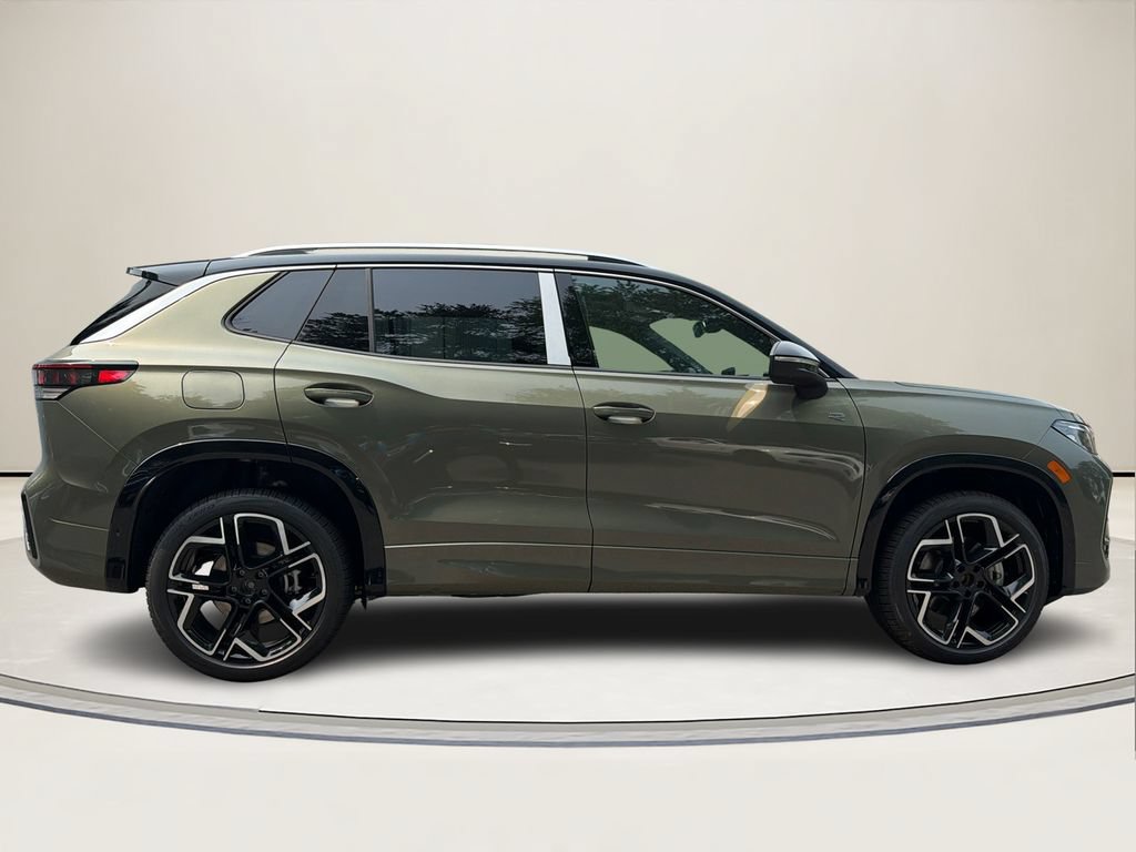 New 2026 Volkswagen Tiguan SEL R-Line AWD/4WD image 2