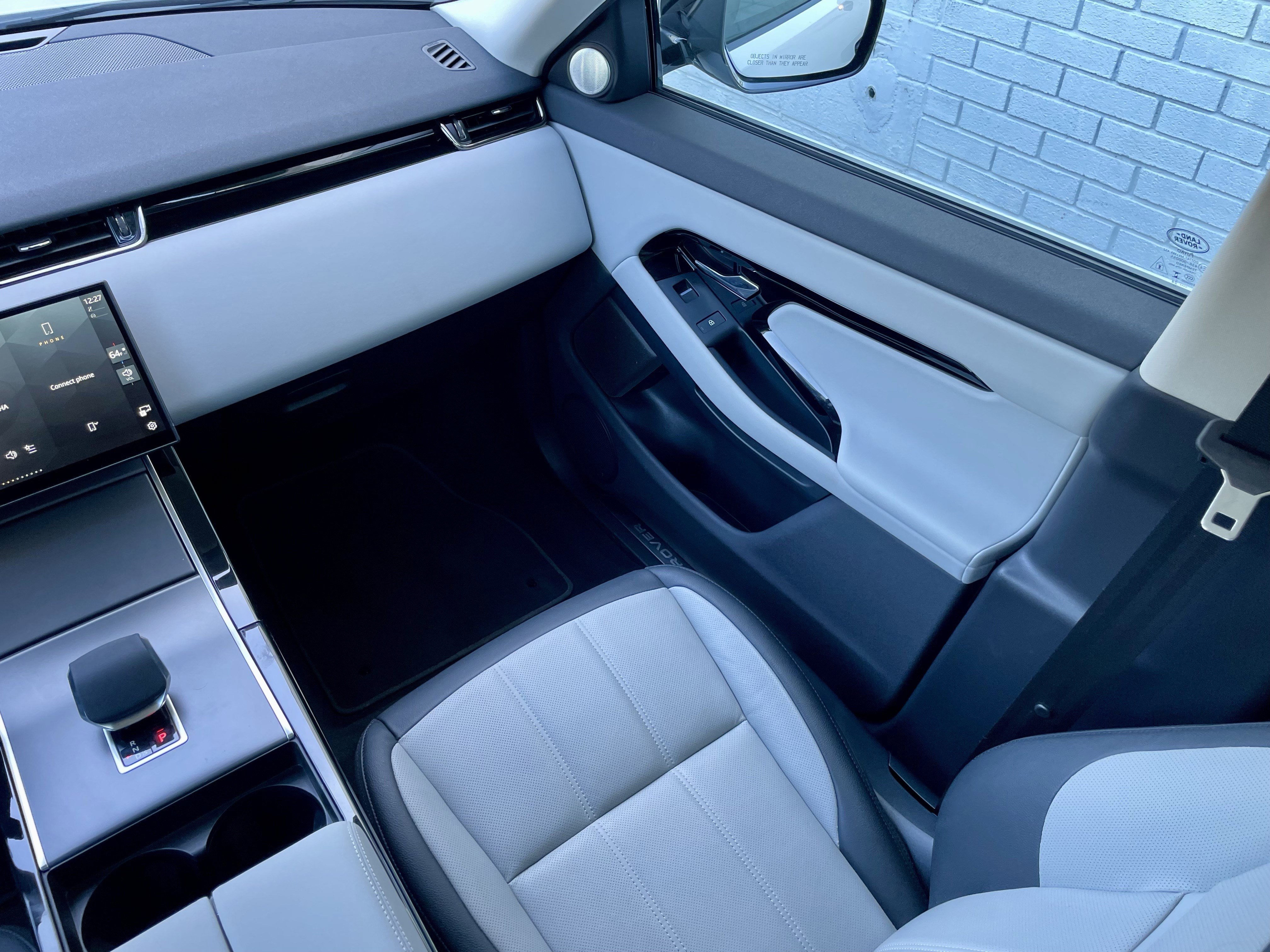 Certified 2025 Land Rover Range Rover Evoque Dynamic SE AWD/4WD image 18